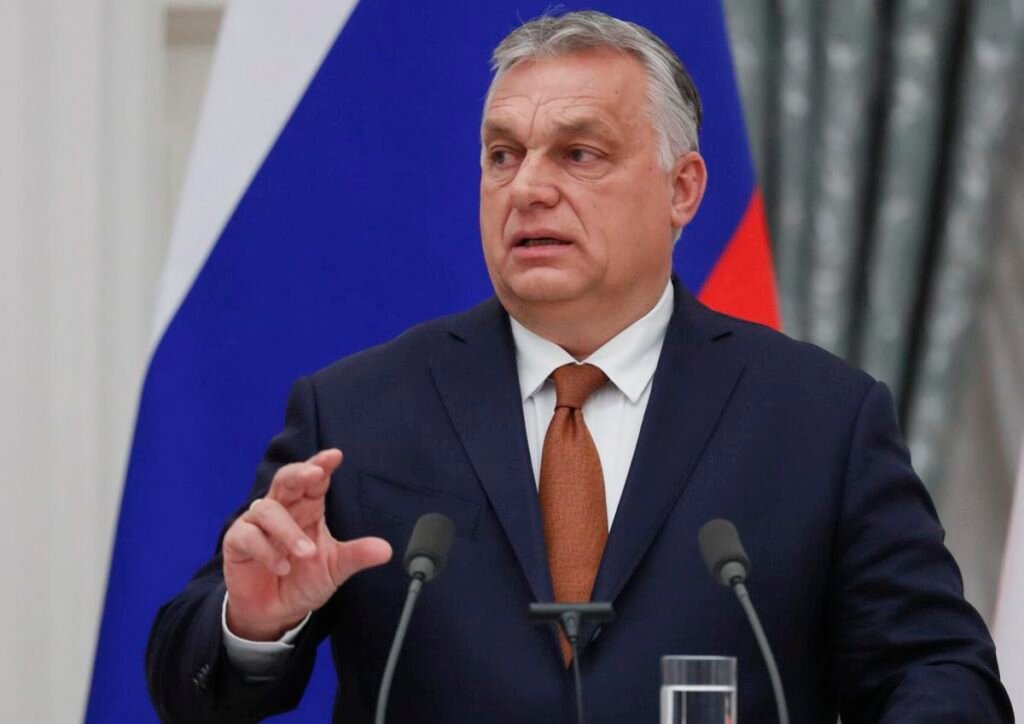 Hungarian PM expresses willingness to make gas deal with Russia amid Ukraine tensions