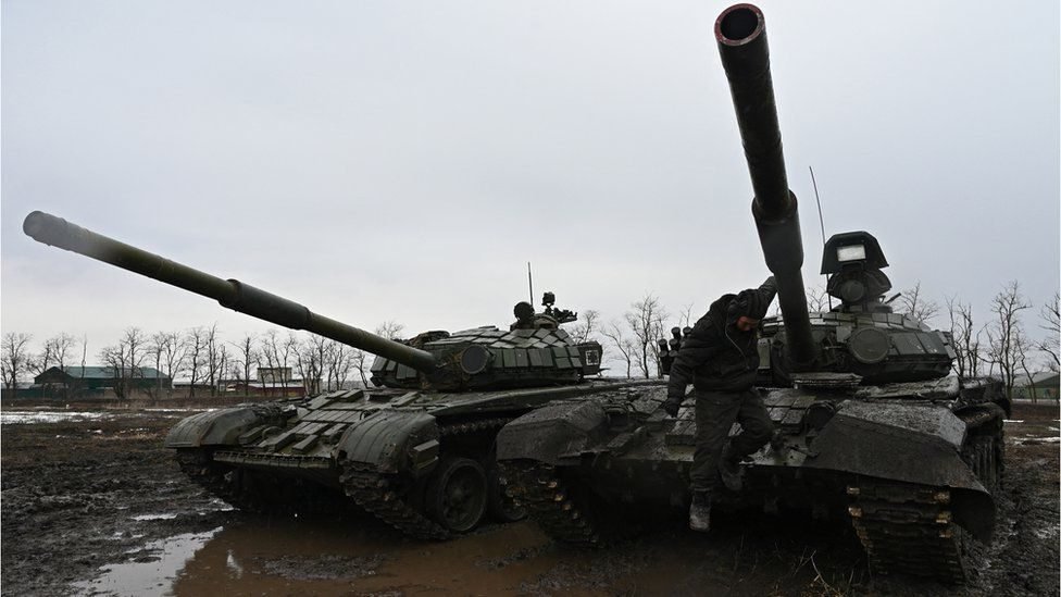 Russia went on the offensive, blew up Ukraine's airbase and military base with missiles